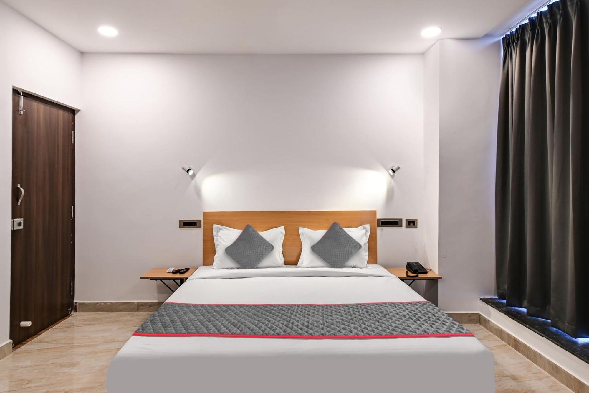 Super Townhouse De Alphabet Karmanghat Χιντεραμπάντ Εξωτερικό φωτογραφία
